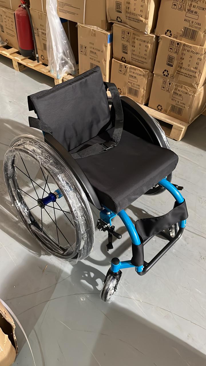 كرسي طبي متحرك رياضي كاياردا KY778L-A-38 إطار ألومنيوم مقعد 38 سم