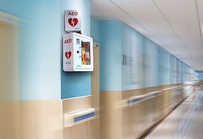مزيل الرجفان الخارجي للطوارئ AED i3 أداء ثابت وصيانة سهلة