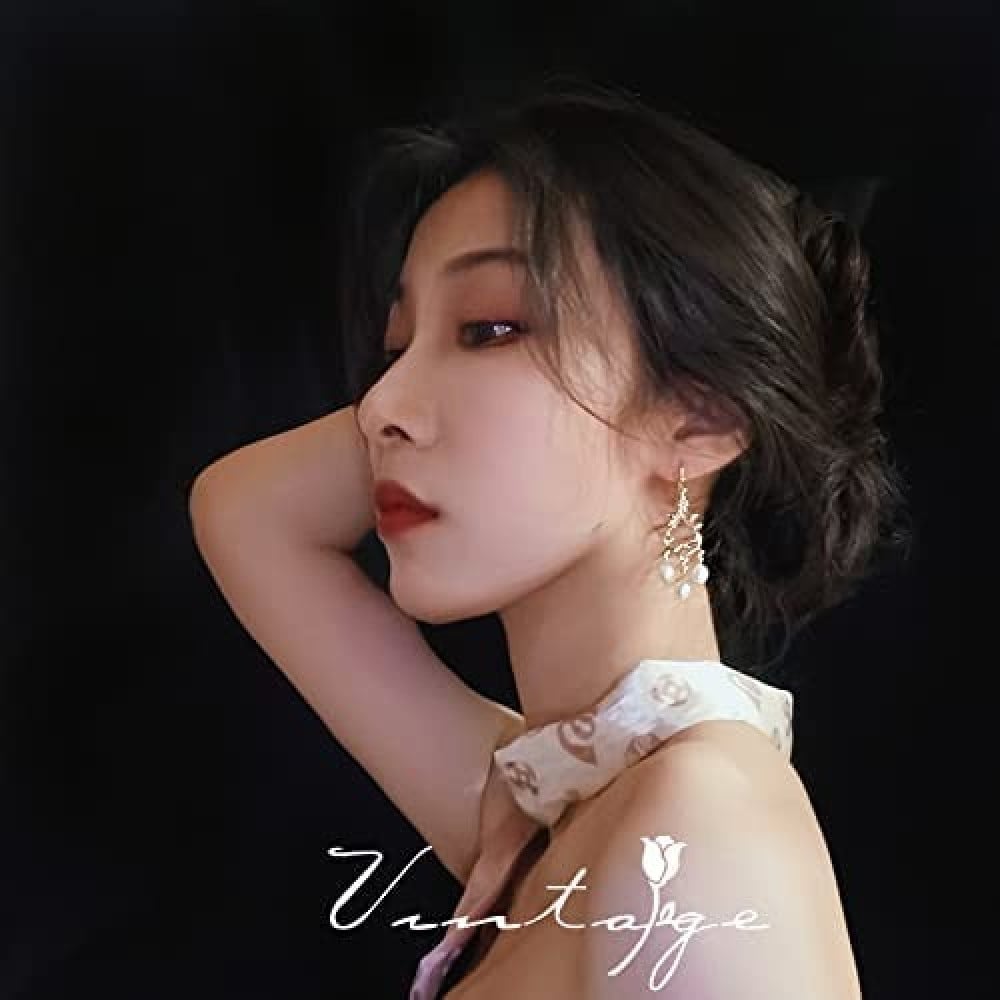 أقراط طويلة من هيمدي مرصعة بالنجوم والقمر والقلب - طقم واحد