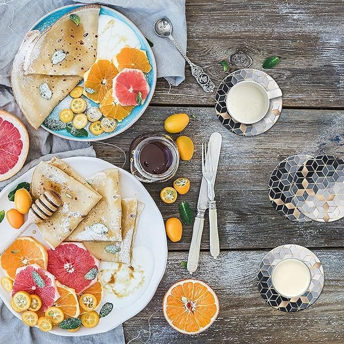 قواعد اكواب ممتصة من السيراميك مع حامل من الميكاكوز من 6 قطع، قواعد اكواب بتصميم رخامي مع قاعدة من الفلين، قاعدة لاكواب المشروبات الباردة والعصير تحمي سطح الطاولة 4 انش (ازرق)