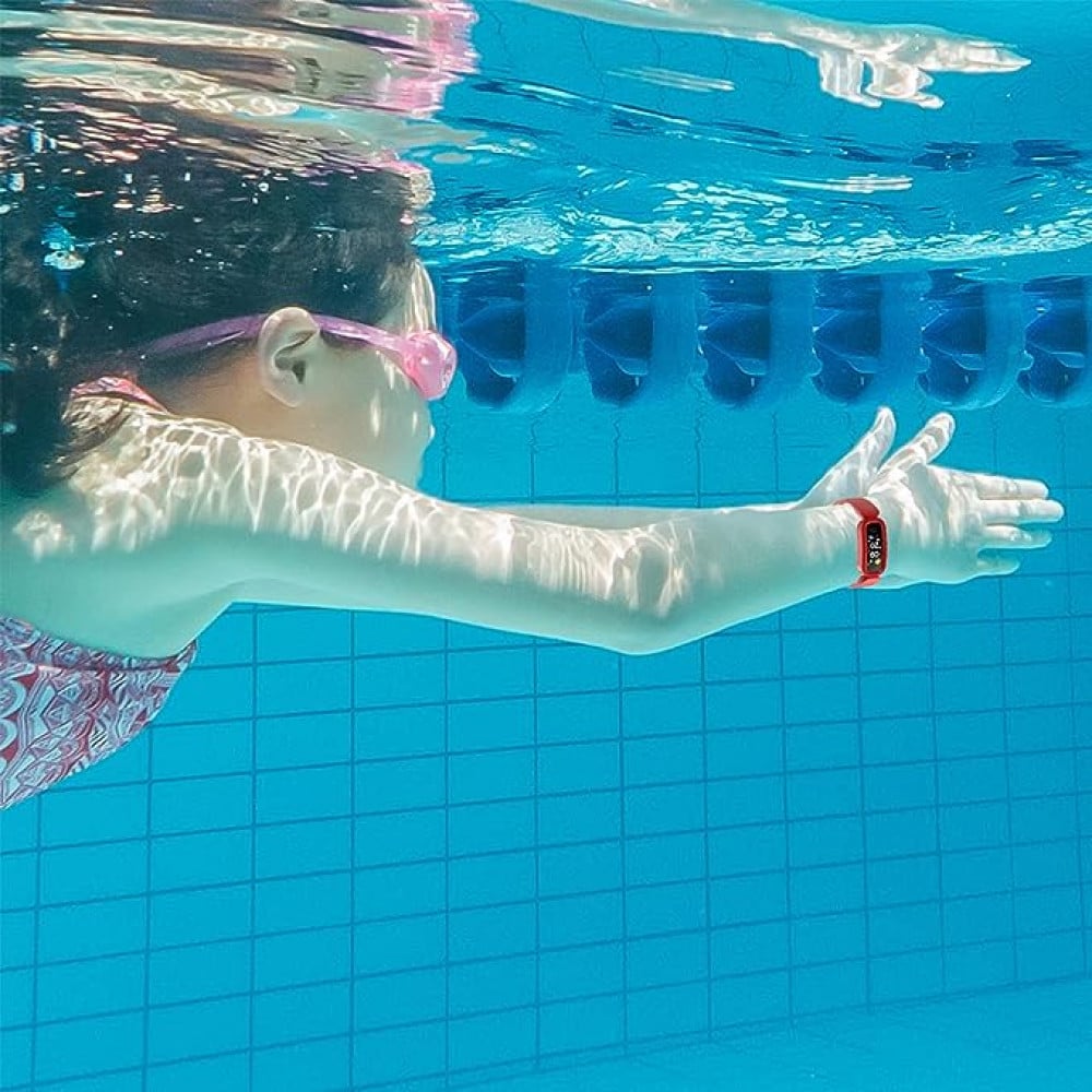 ايكيتش ساعة ذكية للاطفال البنات والاولاد، ساعة لتتبع اللياقة البدنية، ساعة لياقة بدنية مع مراقب معدل ضربات القلب، ساعة ذكية مقاومة للماء، اساور معصم رياضية ملونة (احمر), أحمر, عارض