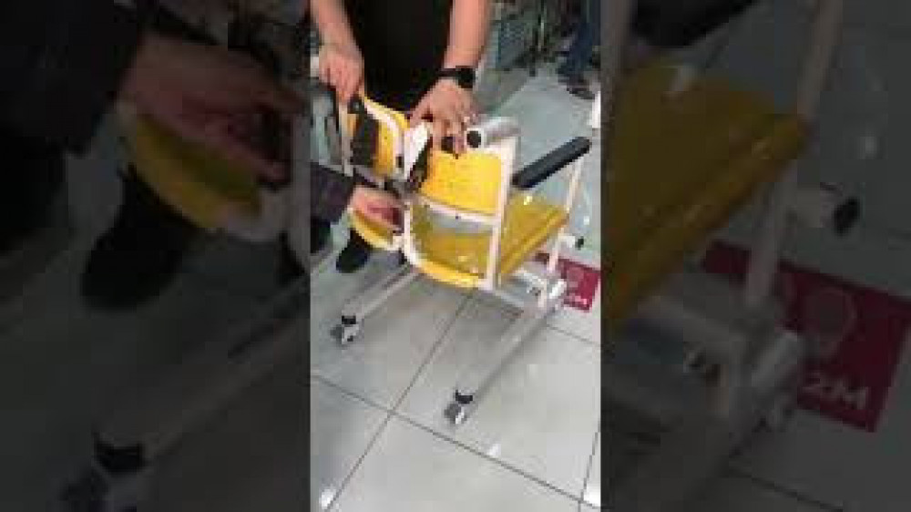 كرسي سحب مريض من على السرير مقاس 45 سم قابل لتعديل الارتفاع