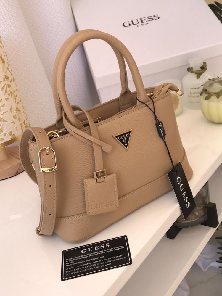 شنط شنطة قس جس Guess - متجر الخطوة الانيقة