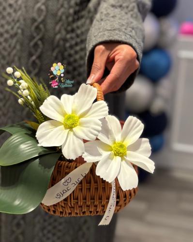 سلة مع شوكلت أنوش