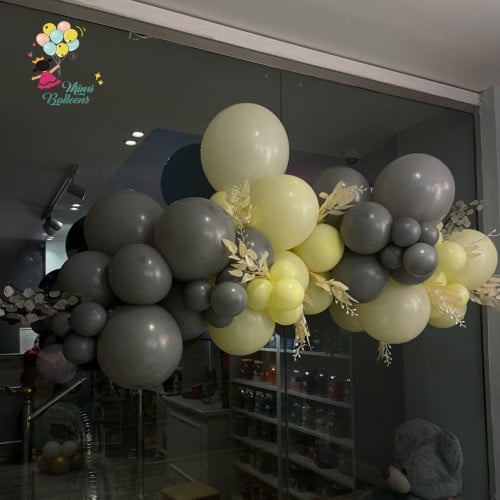 استاند بالون للحائط