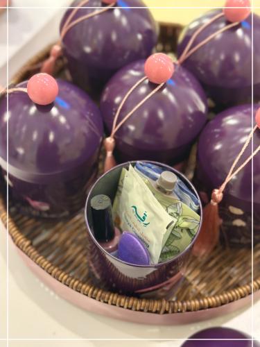 توزيعات علب معدنية - بنات