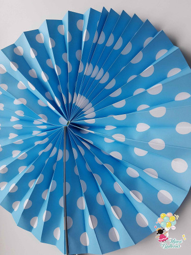 مراوح سماوي فاتح منقط بأبيض