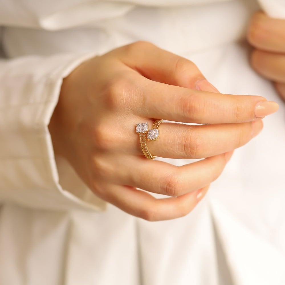 خاتم ذهب ناعم  خاتم ذهبي ناعم وبسيط عيار 18 مثالي للارتداء اليومي