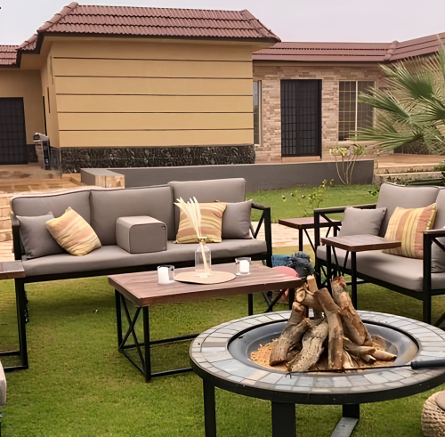 جلسة كبيرة ل 5 شخص