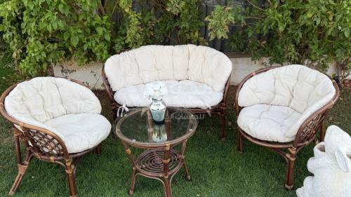 جلسة خارجية خوص