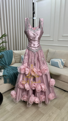 فستان فخم ورد بارز تطريز يدوي