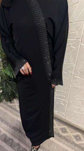 عبايه نورا + طرحه