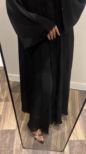 عبايه الجوهره+ طرحه