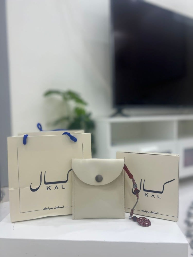 مستكه ريحه فواحه شكة عنابي P307