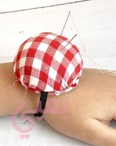 حامل ابر ودبابيس