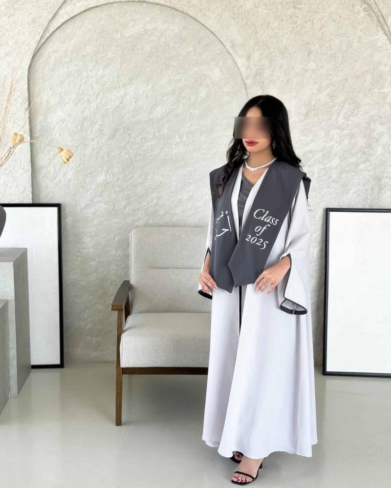 عبايه تخرج 2025 - رصاصي