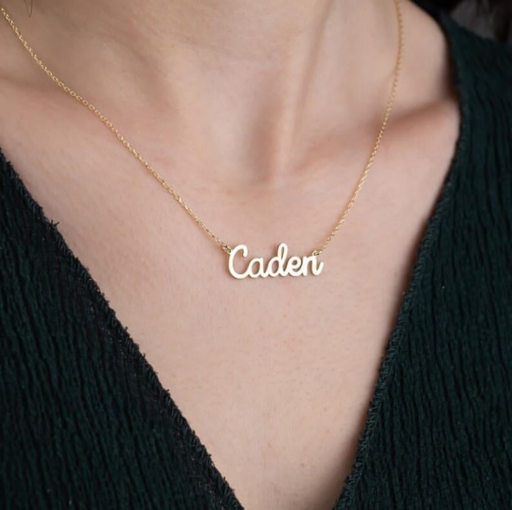 سلسال بالاسم انجليزي – تصميم مخصص