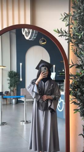 عبايه تخرج
