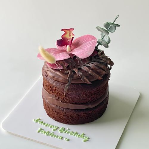 Naked Chocolate Flowers Cake