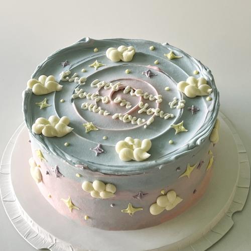 Round Cake w/ stars and clouds