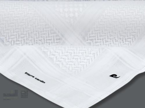 شماغ بيير كاردان كلاسيك أبيض PCL-K-W