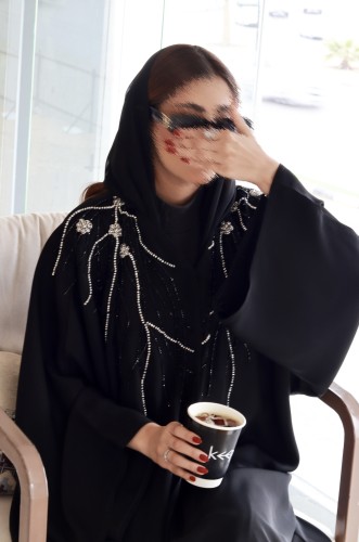 عبايه شك يدوي اسود وفضي خام انترنت