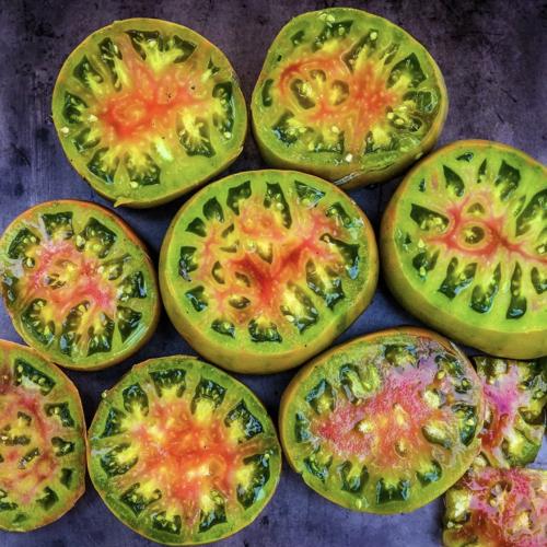 طماطم الأناناس الأسود - Ananas Noire or Black Pineapple Tomato