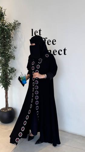 عباية 4 تطريز كمبيوتر ورده كحلي