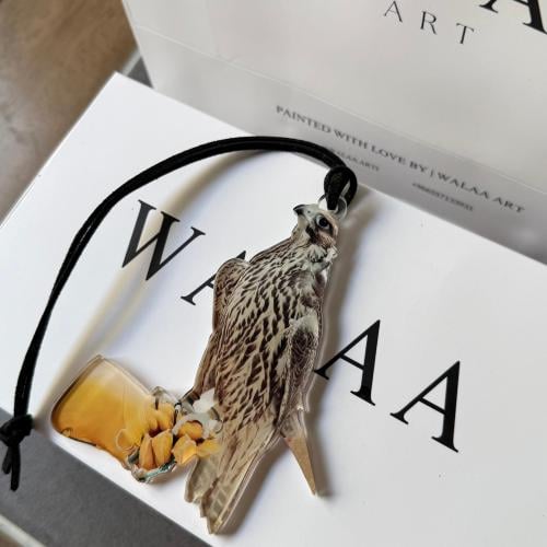 تعليقة الصقر - shape 3