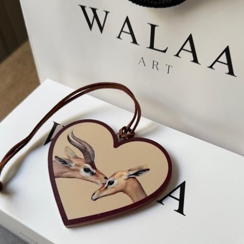 تعليقه الغزالتين