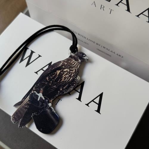 تعليقه - طير  لون اسود