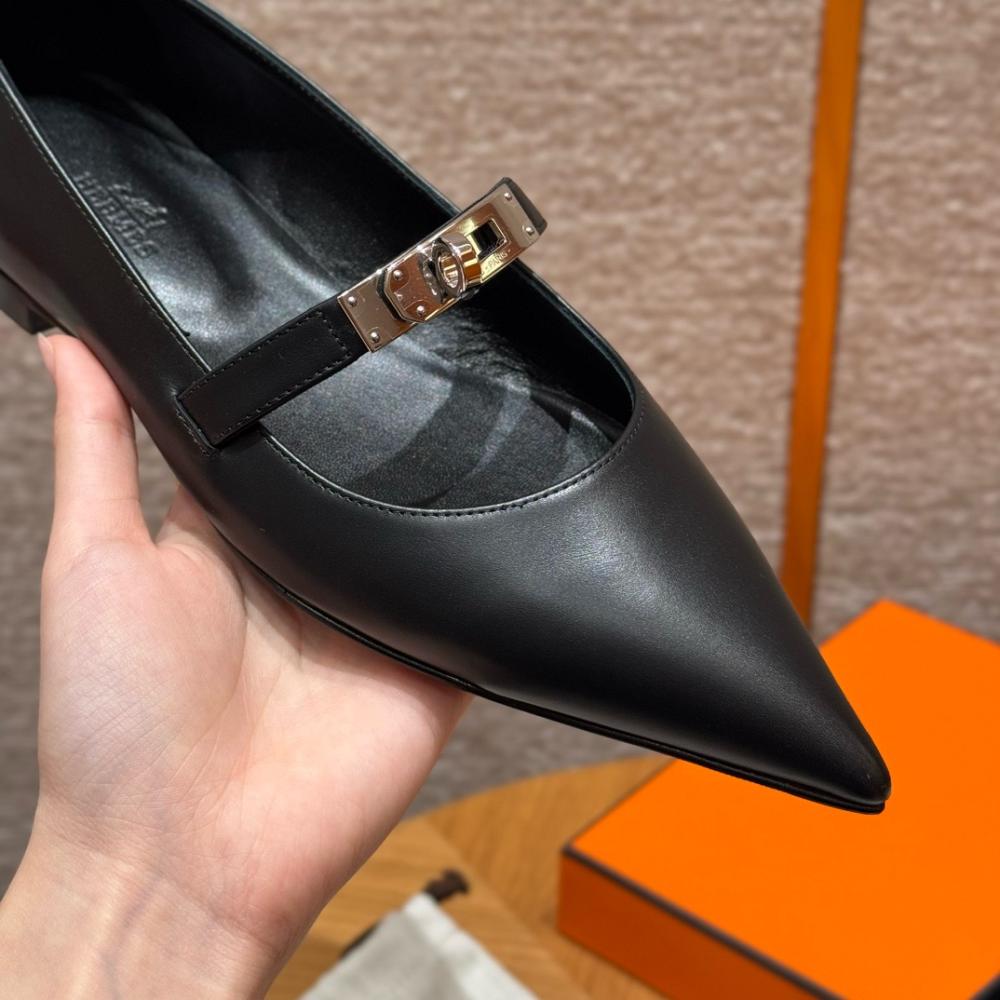 Kelly ballet flat