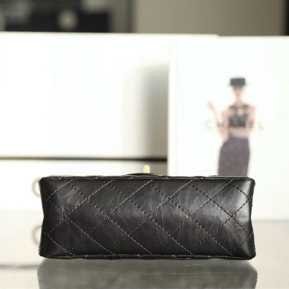 Small 2.55 Reissue Flap shoulder