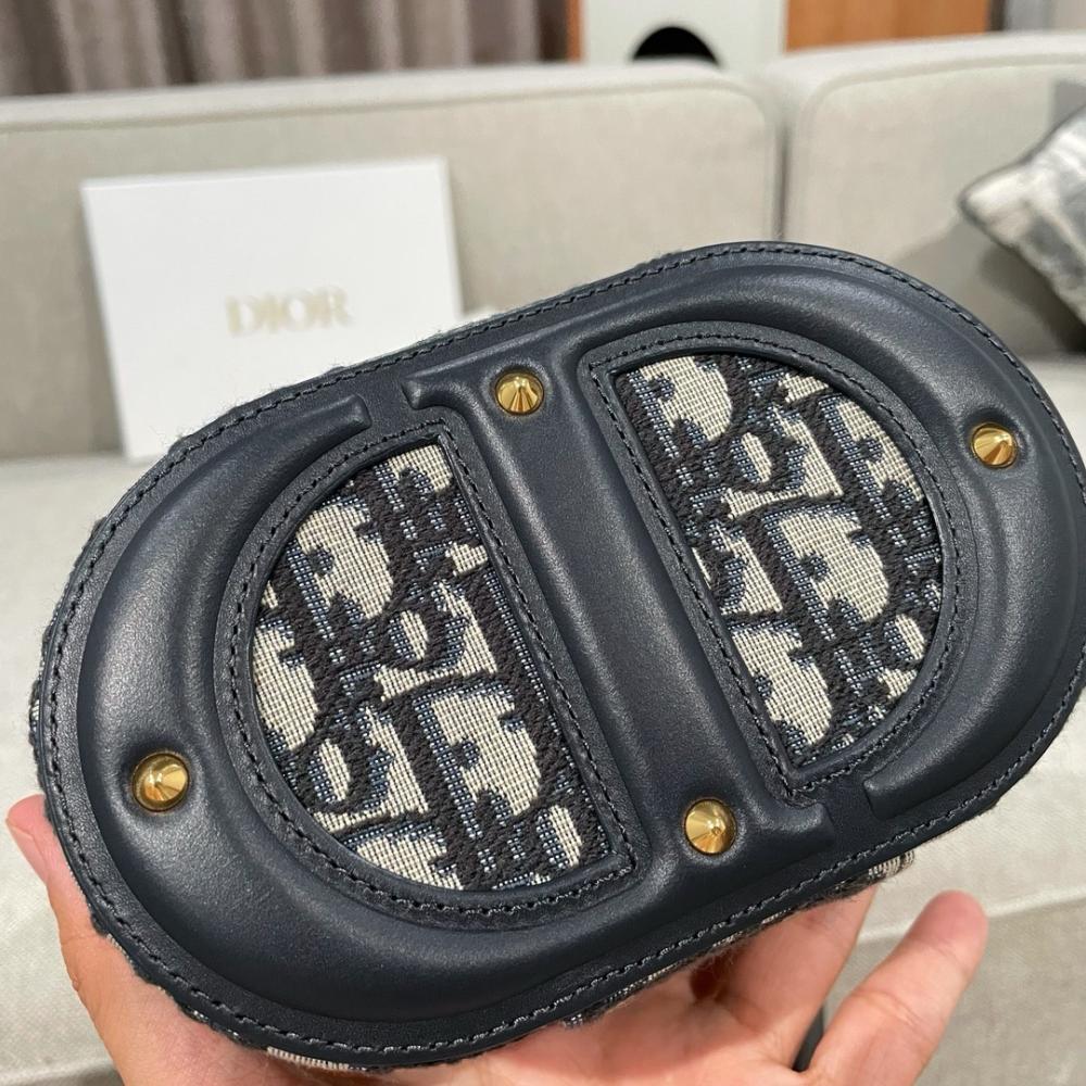 SMALL CD SIGNATURE VANITY CASE