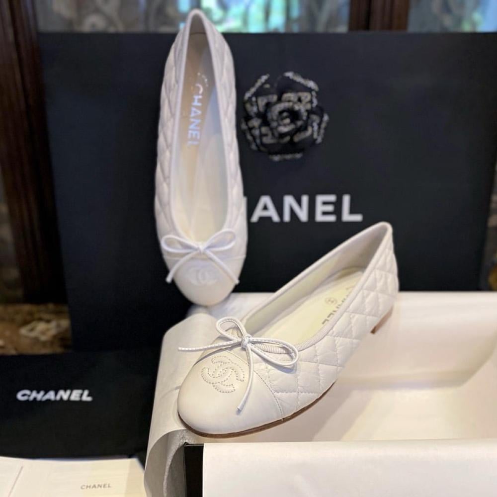 Ballet flats