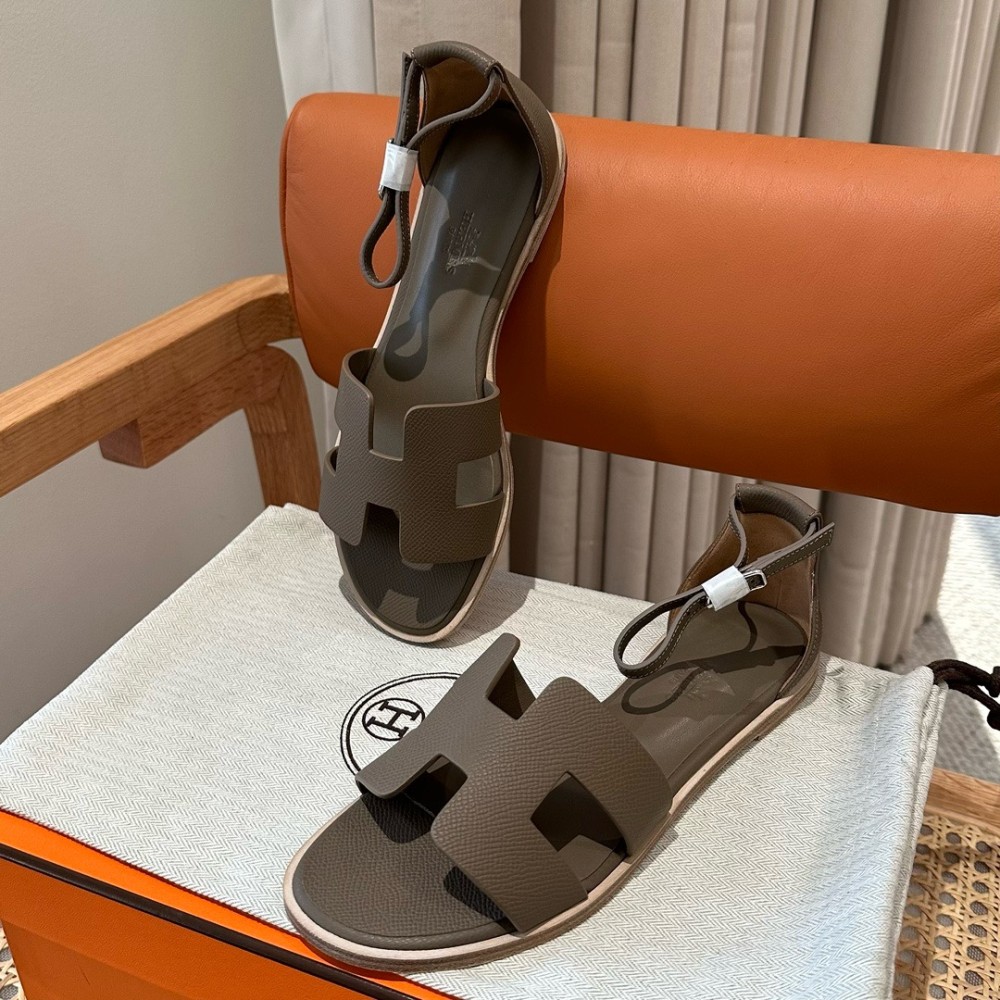 Hermès Etoupe Santorini epsom sandal