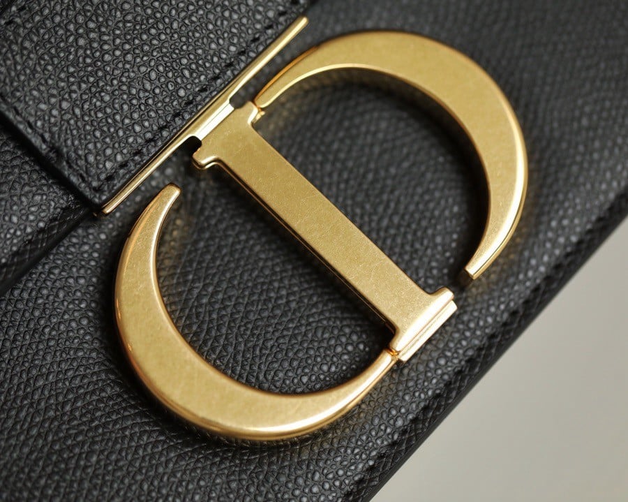 30 MONTAIGNE BAG
