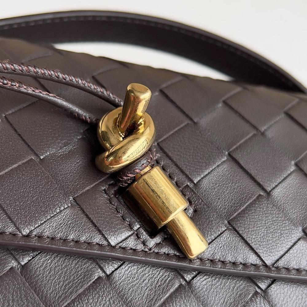 Andiamo Clutch