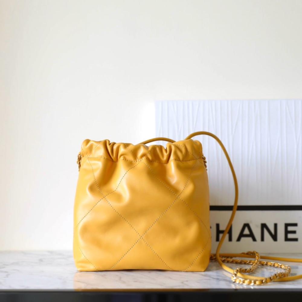 Chanel 22bag mini shiny calfskin