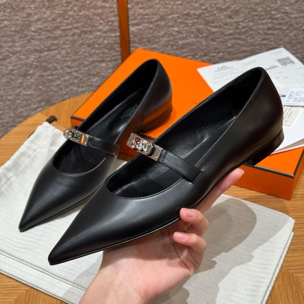Kelly ballet flat