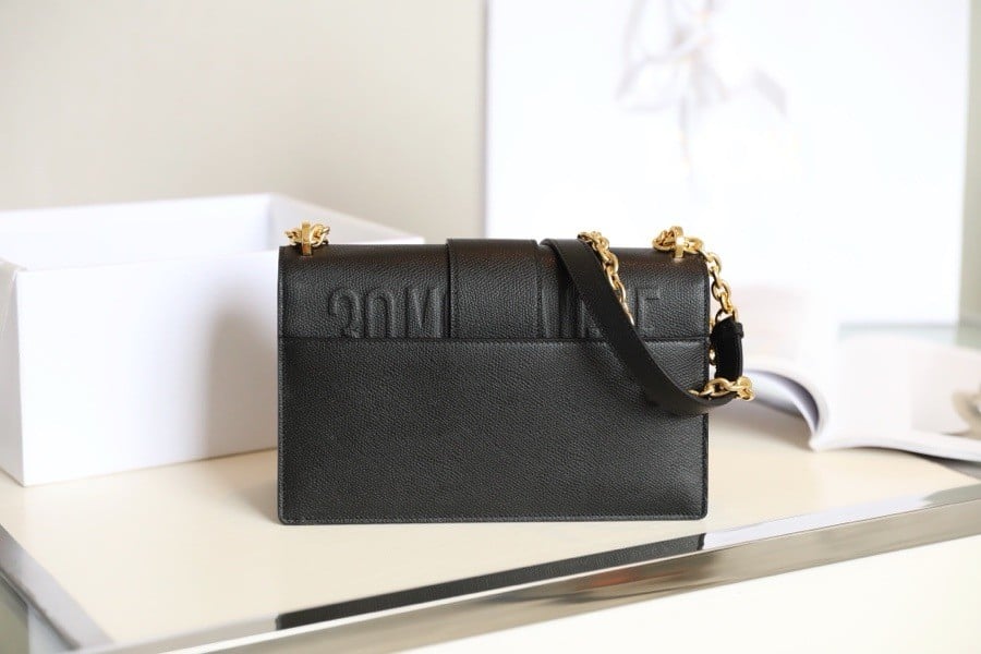 30 MONTAIGNE BAG