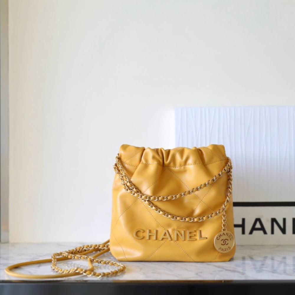 Chanel 22bag mini shiny calfskin