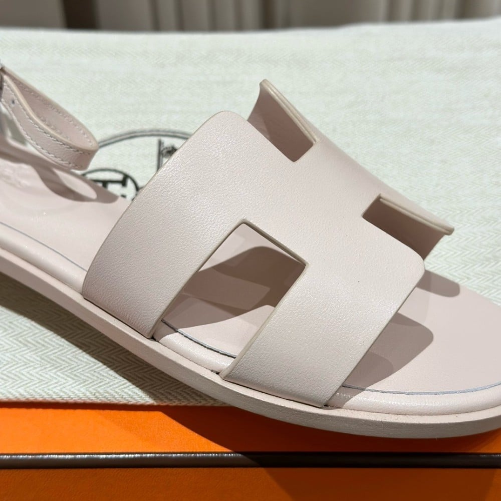 Hermès Santorini Light Pink Swift Leather Sandals