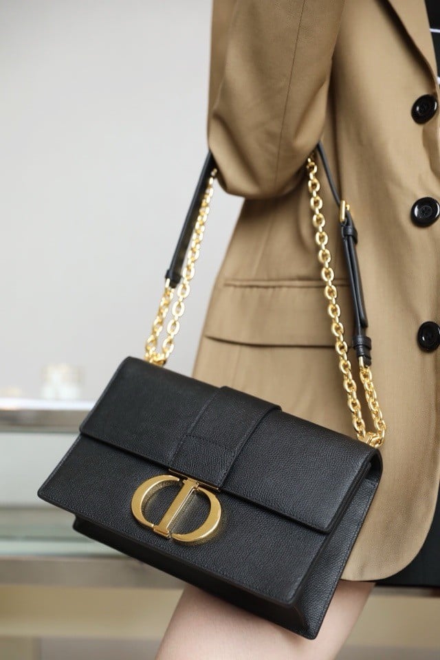 30 MONTAIGNE BAG