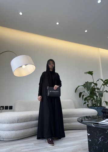 عباية أسماء