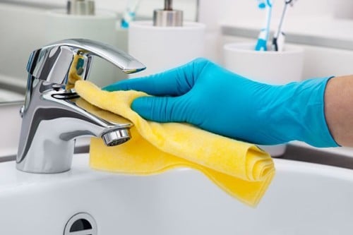 نصائح وطرق تنظيف  الأدوات الصحية