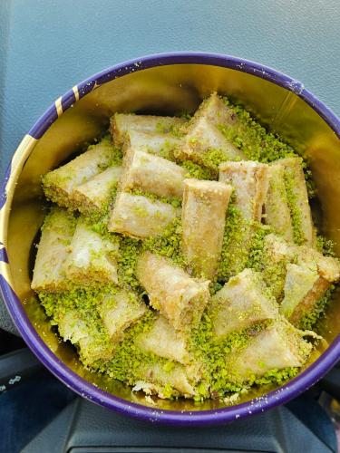 بقلاوه المذاق العربي