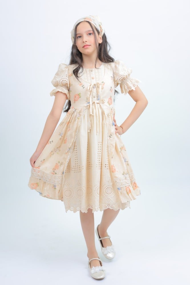 فستان بناتي