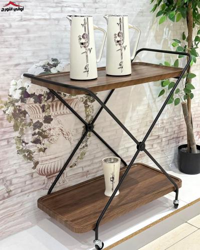 عربة تقديم ضيافة خشبي