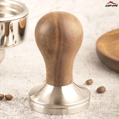 مكبس قهوة بيد خشبي